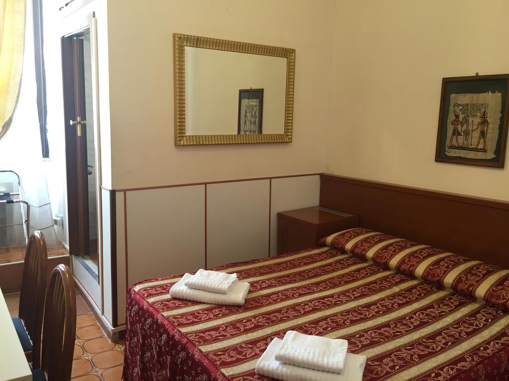 Hotel Azzurra Roma Habitación foto