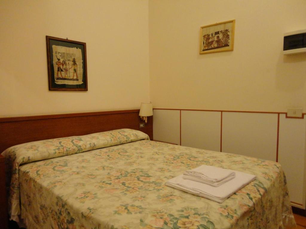 Hotel Azzurra Roma Habitación foto