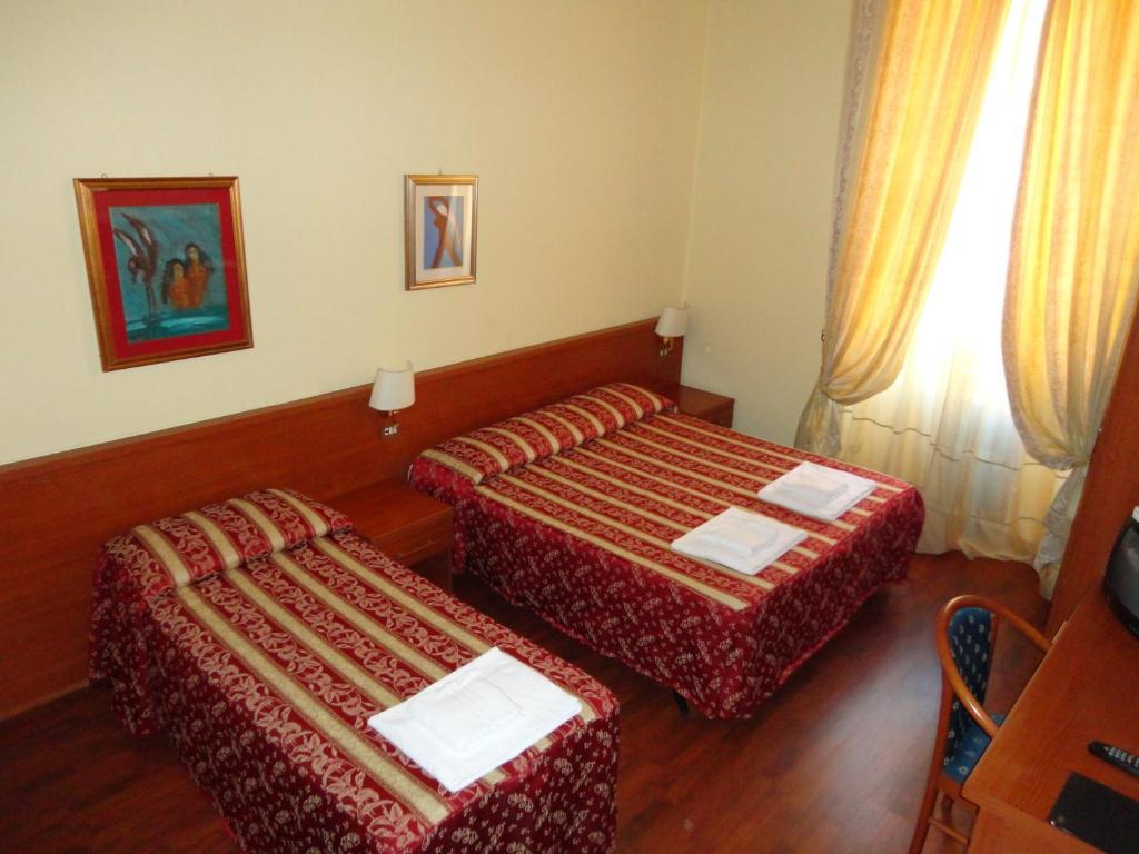 Hotel Azzurra Roma Habitación foto